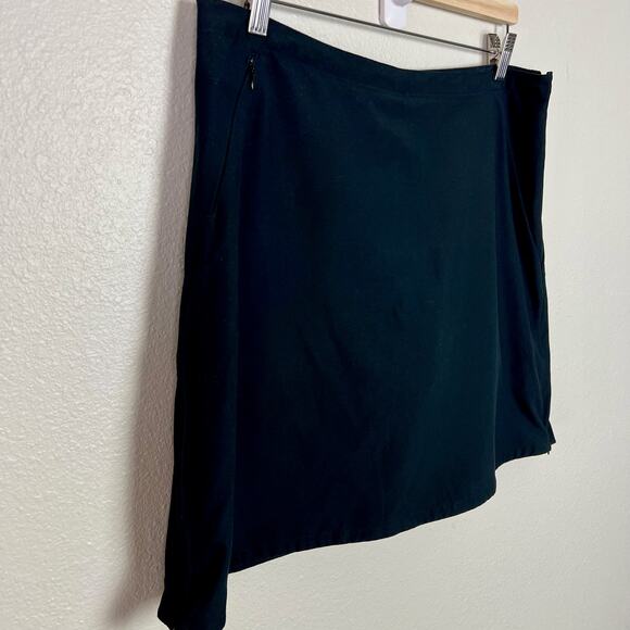 Patagonia Women's Black A-LIne Skort Side Zips Pocket Size 12 - Picture 2 of 12